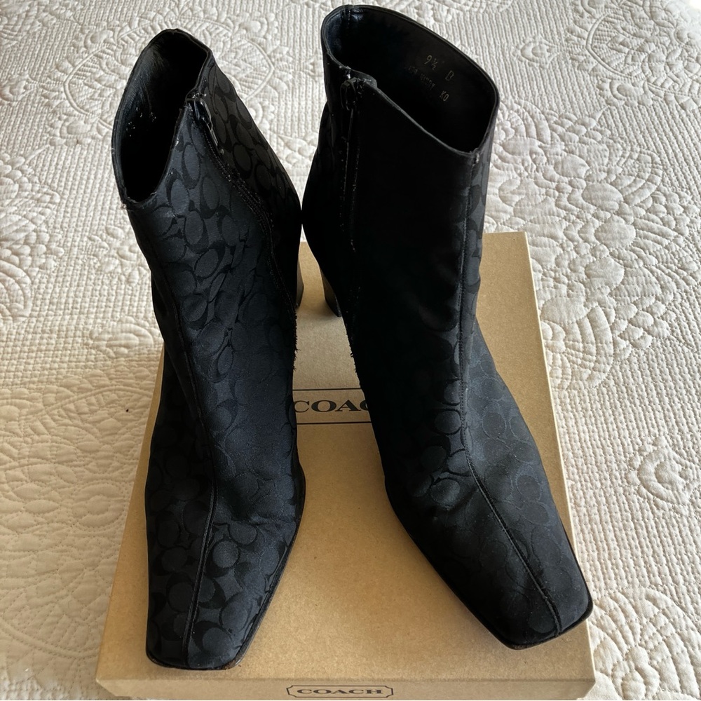 VTG Coach black fabric “C logo Mindy” ankle bootie